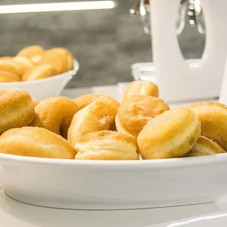 ゲストハウス Pensiunea Junior 3*